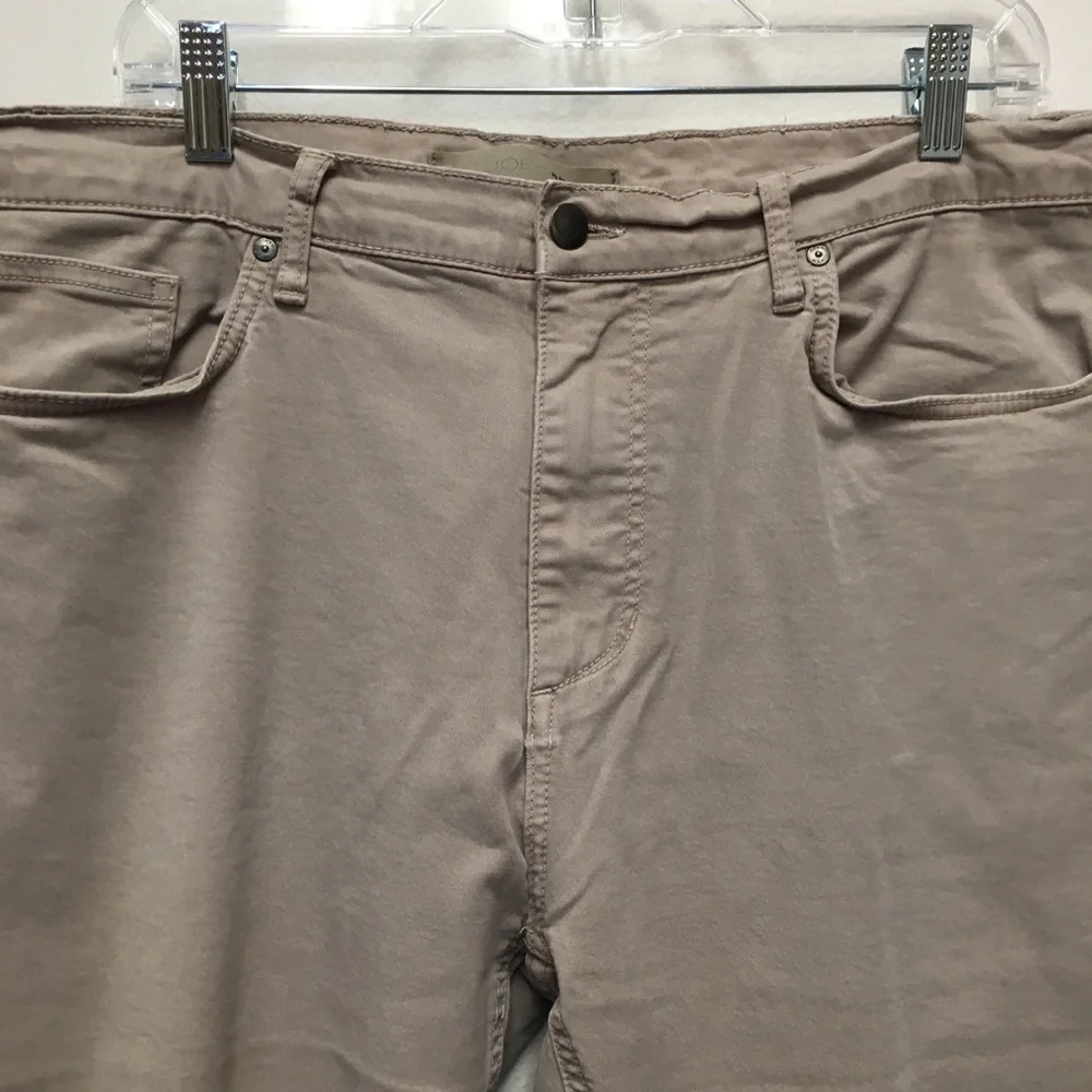 Joe’s Slim Straight Jeans Size 40W X 32L Tan Casual Stretch Denim